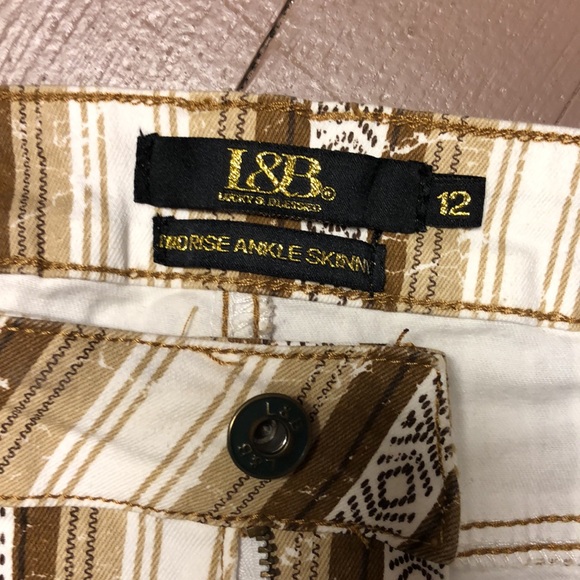 Lucky & Blessed Aztec Patteren Mid Rise Ankle Skinny Jean - Picture 4 of 9